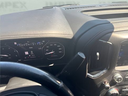 Used 2021 GMC Sierra 2500 AT4 w/ AT4 Premium Plus Package AWD/4WD image 19