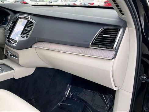 Used 2024 Volvo XC90 B6 Plus w/ Protection Package Premier image 16