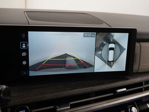 Used 2025 Hyundai Santa Fe Limited image 22