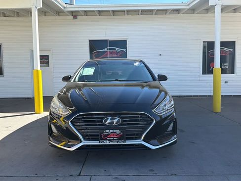 Used 2018 Hyundai Sonata SE image 2