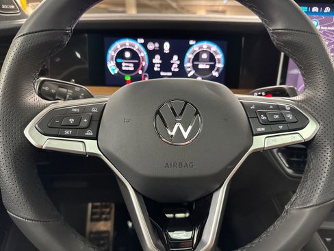 New 2026 Volkswagen Tiguan SEL R-Line AWD/4WD image 23