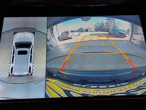 Used 2016 Cadillac Escalade Base image 14