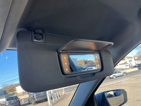 Used 2023 Chevrolet Equinox LT image 45