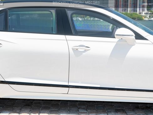 Used 2025 Bentley Flying Spur Plug-In Hybrid w/ First Edition Specification AWD/4WD image 49