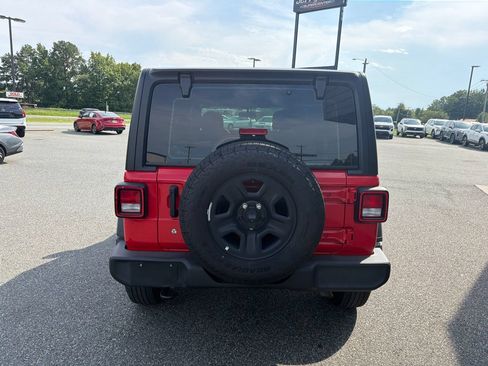 Used 2024 Jeep Wrangler Unlimited Sport AWD/4WD image 8