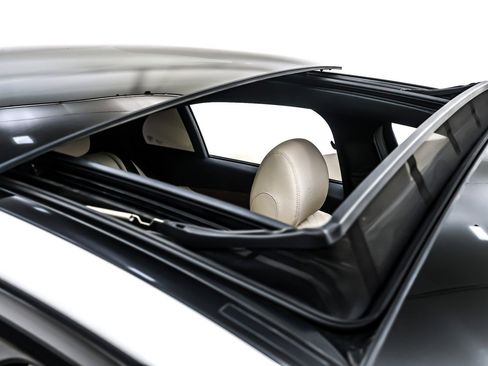 Used 2022 Mercedes-Benz E 350 Sedan w/ AMG Line Exterior image 23