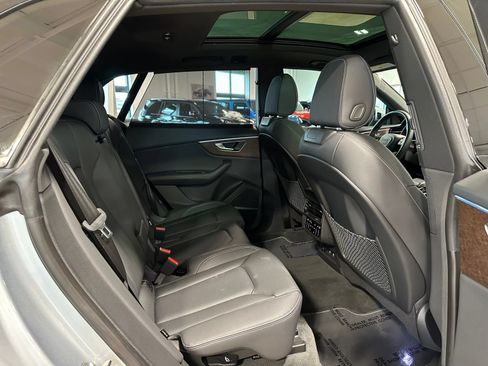 Used 2023 Audi Q8 Premium Plus AWD/4WD image 40