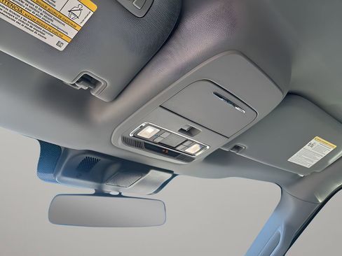 Used 2023 Ford F150 Lariat image 37