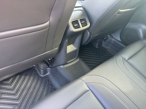 Used 2024 Buick Envision Preferred AWD/4WD image 31