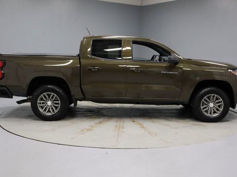 Used 2023 Chevrolet Colorado LT w/ LT Convenience Package RWD image 11