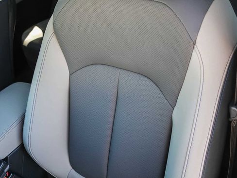 New 2025 Subaru Forester Limited image 21