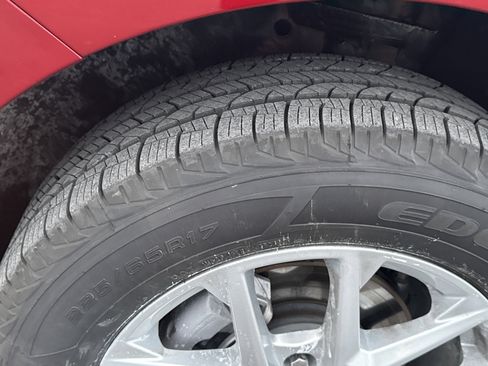 Used 2023 Chevrolet Equinox LT image 11