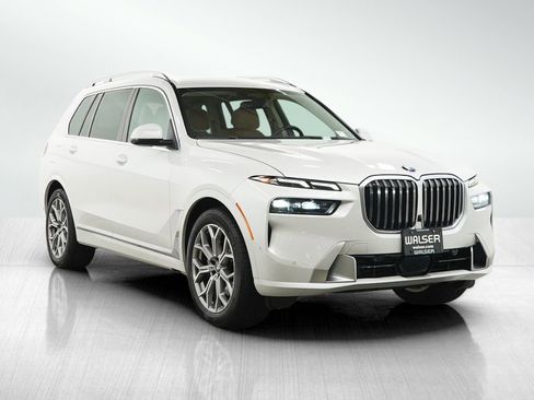 Used 2023 BMW X7 xDrive40i w/ Executive Package AWD/4WD image 7
