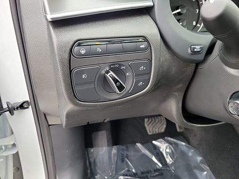 New 2025 INFINITI QX55 Essential image 14