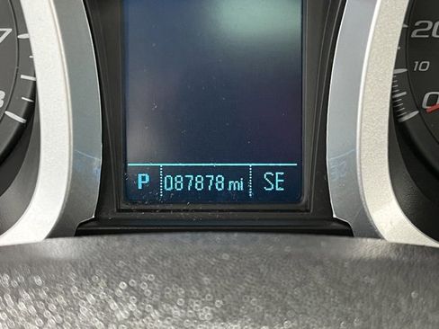 Used 2016 Chevrolet Equinox LTZ w/ Enhanced Convenience Package image 24