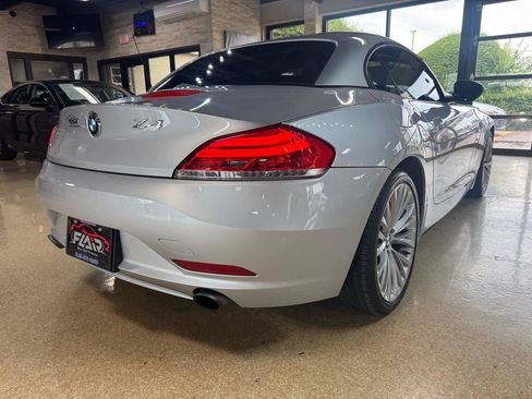 Used 2009 BMW Z4 sDrive35i RWD image 7