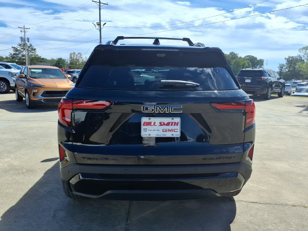 New 2027 GMC Terrain Elevation w/ Elevation Premium Package FWD image 6