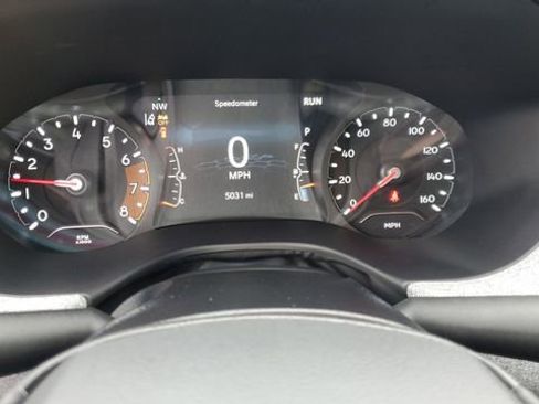 Certified 2024 Jeep Compass Latitude image 11