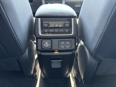 Certified 2023 Subaru Ascent Touring AWD/4WD image 20