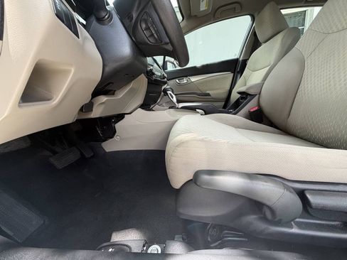 Used 2014 Honda Civic EX image 11