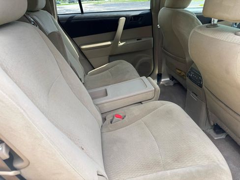 Used 2010 Toyota Highlander 2WD image 37
