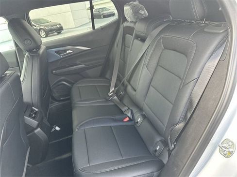 New 2026 Chevrolet Equinox EV LT image 24