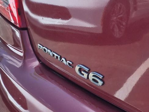 Used 2010 Pontiac G6 Sedan FWD image 12