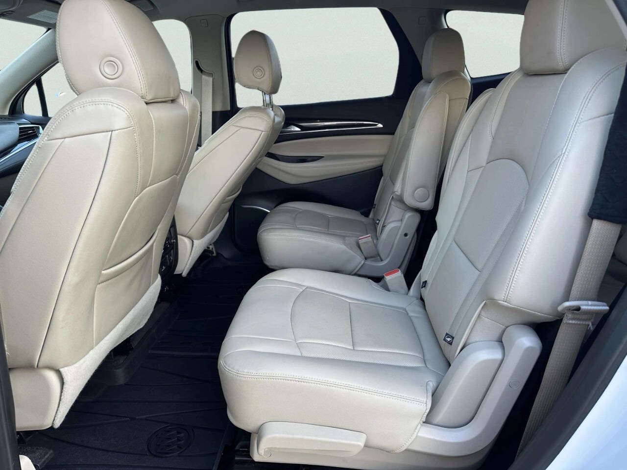 Used 2019 Buick Enclave Premium FWD image 12