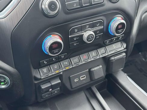 Used 2020 GMC Sierra 2500 Denali w/ Denali Ultimate Package image 36