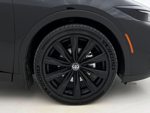 Used 2026 Toyota Crown Nightshade image 28