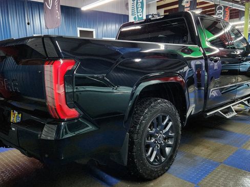 Used 2023 Toyota Tundra Platinum image 3