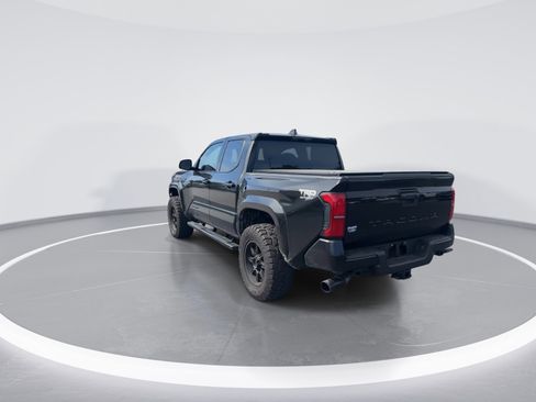 Used 2025 Toyota Tacoma TRD Sport image 7