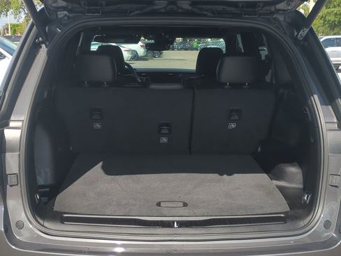 Used 2024 Jeep Grand Cherokee Limited image 14