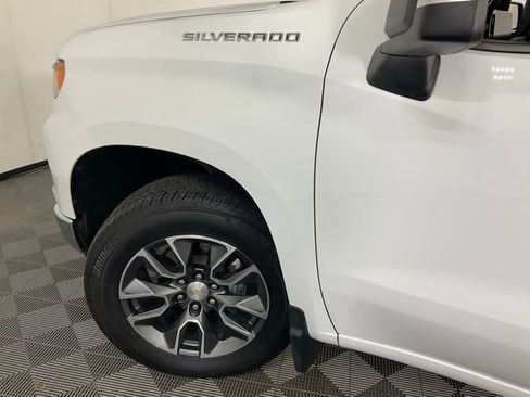 Used 2022 Chevrolet Silverado 1500 LT image 39