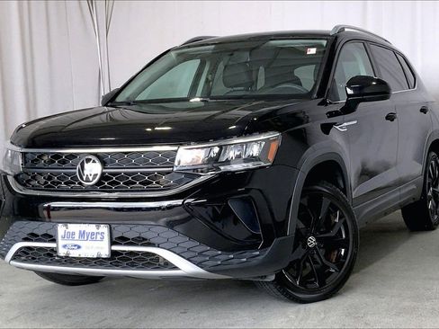 Used 2022 Volkswagen Taos SE image 12