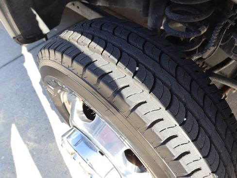 Used 2021 Ford F350 Lariat w/ Lariat Value Package image 39