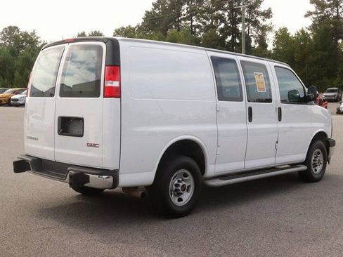 Used 2024 GMC Savana 2500 w/ Driver Convenience Package image 7