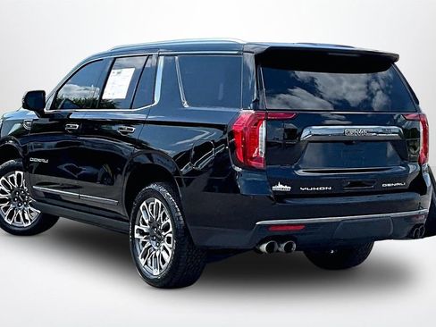 Used 2023 GMC Yukon Denali Ultimate w/ LPO, Floor Liner Package AWD/4WD image 5