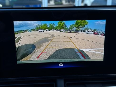 New 2026 Chevrolet Trax ACTIV w/ Driver Confidence Package FWD image 24