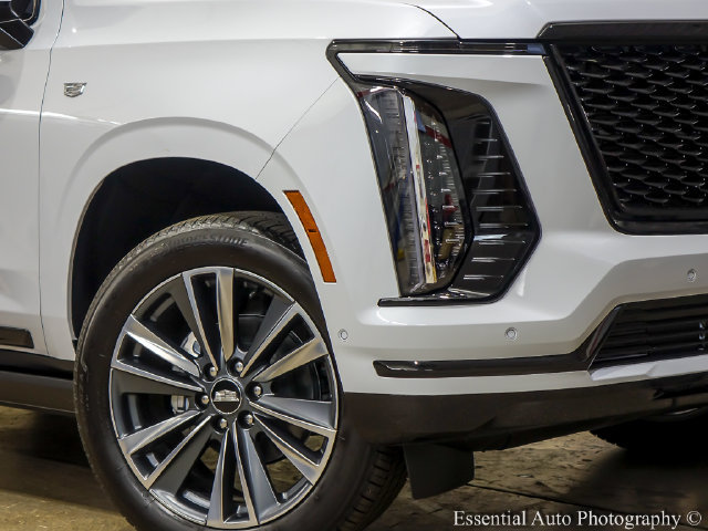 Used 2026 Cadillac Escalade Sport w/ LPO, Floor Liner Package AWD/4WD image 3