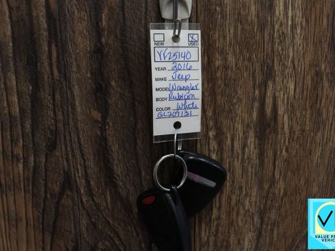 Used 2016 Jeep Wrangler Unlimited Rubicon w/ Max Tow Package image 36