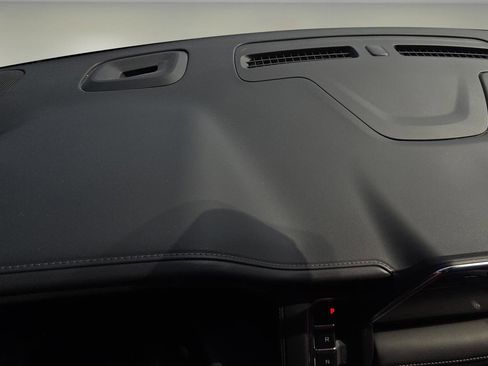 Used 2024 Chevrolet Tahoe Z71 w/ Z71 Off-Road Package image 9