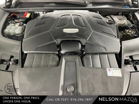 Used 2020 Porsche Cayenne S image 56