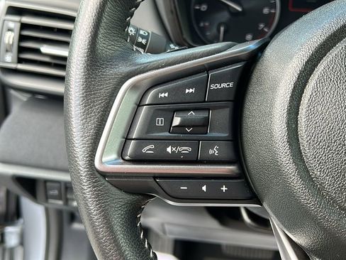 Used 2025 Subaru Outback Premium image 9