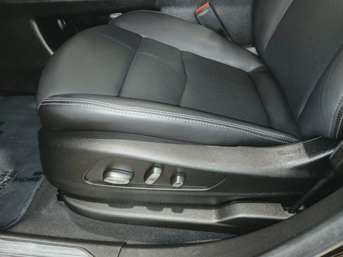 Used 2024 Cadillac XT5 Premium Luxury AWD/4WD image 17
