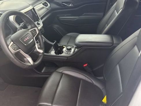 Used 2023 GMC Acadia SLT FWD image 14