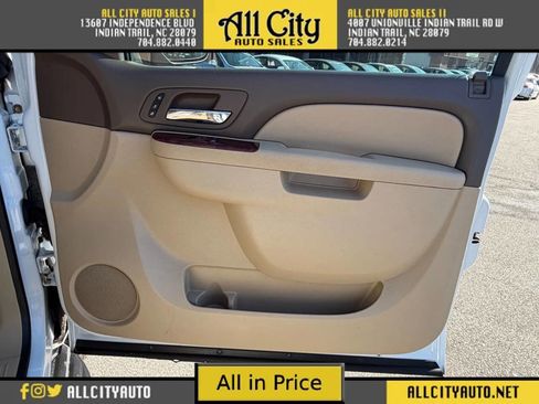 Used 2011 GMC Yukon SLT w/ SLT-2 Equipment Package image 26