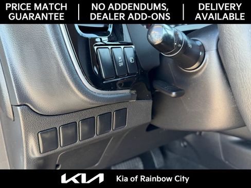 Used 2019 Mitsubishi Outlander ES image 14