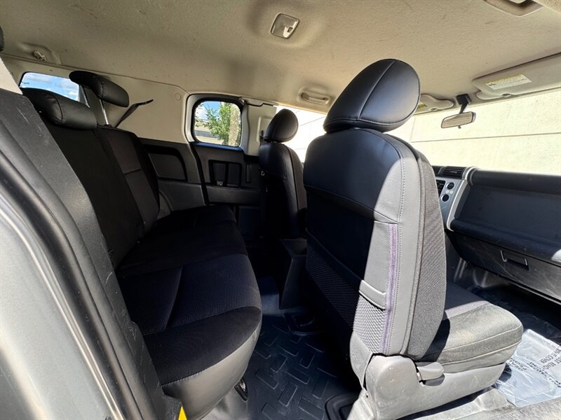 Used 2007 Toyota FJ Cruiser 4WD image 24