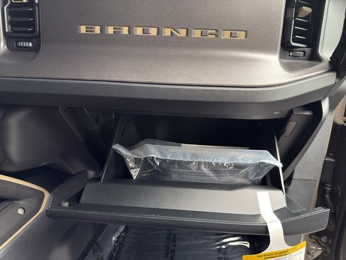 New 2026 Ford Bronco Badlands image 35